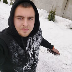 Яша, 22, Енакиево