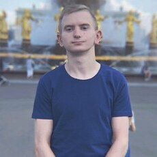 Адриан, 25, Белово
