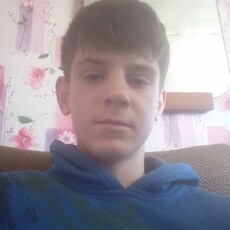 Фёдор, 21, Бобров