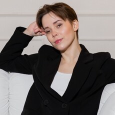 Юля, 26, Барнаул