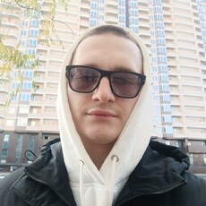 Рома, 25, Сорочинск