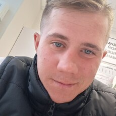 Денис, 27, Биробиджан