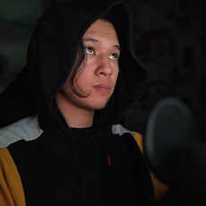 Игорь, 24, Прохладный