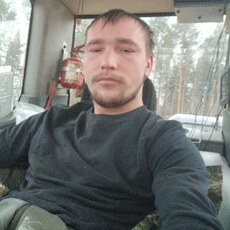 Александр, 29, Уяр