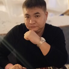 Максим, 39, Горнозаводск