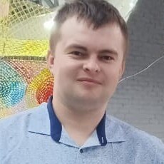 Артём, 31, Иловайск