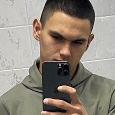 Валерий, 21, Костерёво