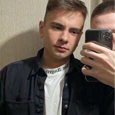 Аркадий, 20, Шадринск