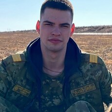 Михаил, 23, Нягань