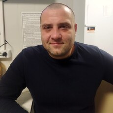 Виктор, 37, Новосиль