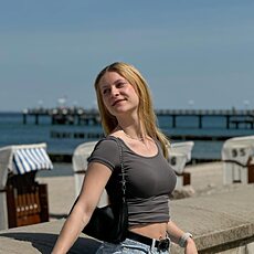Мила, 25, Отрадное