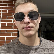 Эмиль, 23, Кировск (ЛНР)