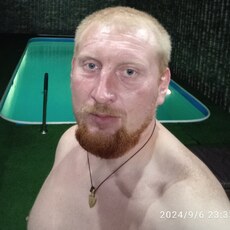 Максим, 32, Видное