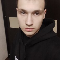 Коля, 20, Артёмовск (Красноярский край)
