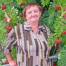 Юля, 61, Струнино