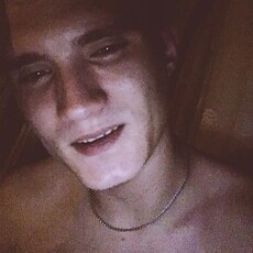 Арсений, 26, Ровеньки