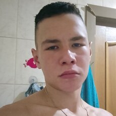 Давидик, 21, Струнино