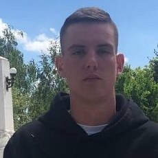 Денис, 22, Качканар