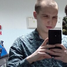 Игорь, 26, Певек