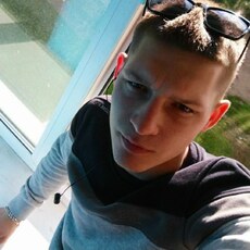 Роман, 28, Валуйки