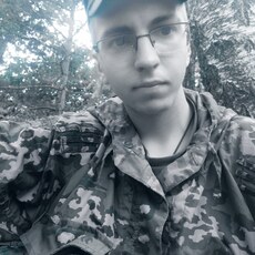 Демьян, 24, Долинск
