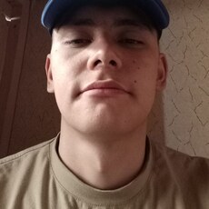 Виктор, 23, Каменка