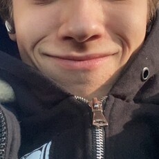 Гриша, 19, Таштагол