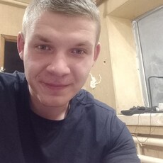 Слава, 24, Радужный (Ханты-Мансийский АО)