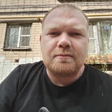 Лёша, 28, Баксан