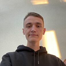 Слава, 22, Сычёвка