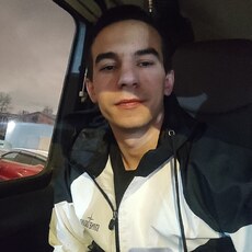 Иван, 22, Красноуральск
