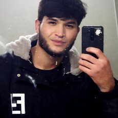 Александр, 24, Олёкминск