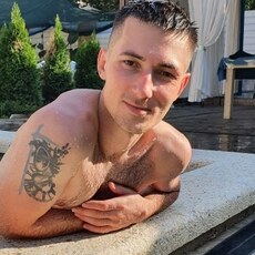 Яша, 35, Болохово