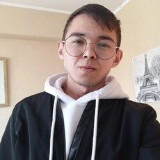 Илья, 24, Горняк (ДНР)