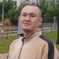 Радомир, 31, Славск