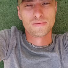 Лаврентий, 36, Нея