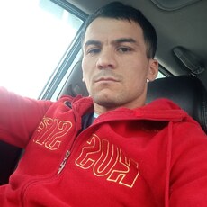Константин, 31, Киров (Калужская область)