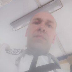 Олег, 42, Покров