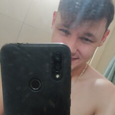 Миша, 24, Семилуки