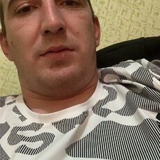 Юрий, 29, Обоянь