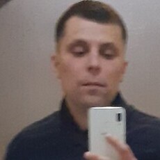 Артём, 36, Пикалёво