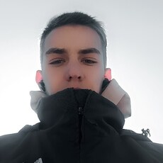 Николай, 19, Ровеньки