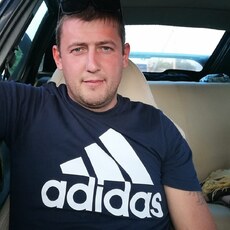 Владлен, 39, Холм