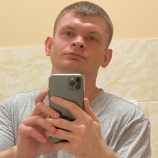 Гоша, 27, Ачинск