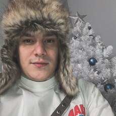 Олег, 25, Дзержинский