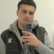 Виталя, 22, Евпатория