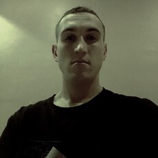 Максим, 21, Обь