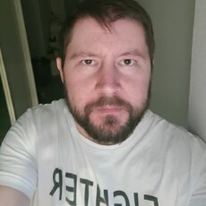 Аркадий, 33, Молодогвардейск