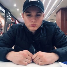Кирилл, 23, Саяногорск