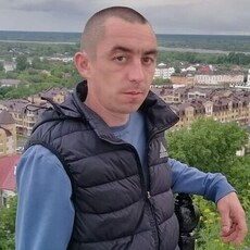Иван, 39, Бор